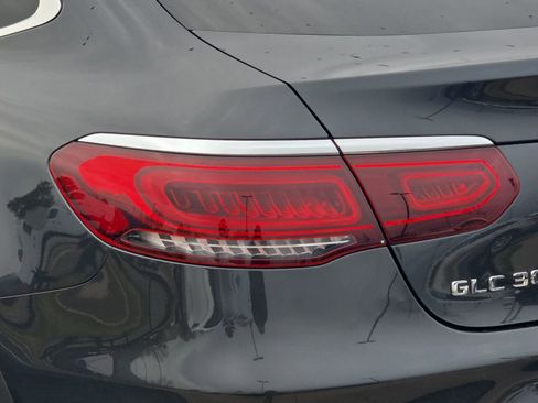 Used 2021 Mercedes-Benz GLC 300 GLC 300 Coupe image 32