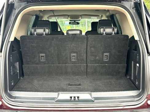 Used 2024 Ford Expedition XLT RWD image 33