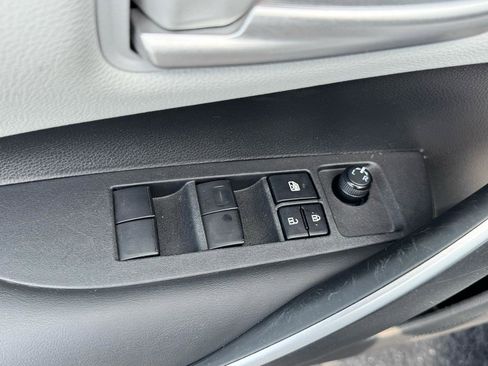 Used 2023 Toyota Corolla SE FWD image 12