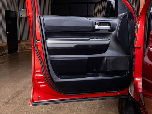 Used 2020 Toyota Tundra SR5 w/ SR5 Upgrade Package image 35