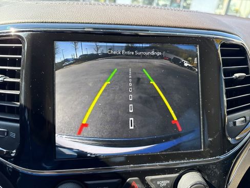 Used 2020 Jeep Grand Cherokee Summit AWD/4WD image 24