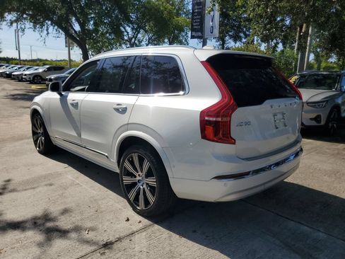 Certified 2022 Volvo XC90 T8 Inscription w/ Advanced Package AWD/4WD image 4
