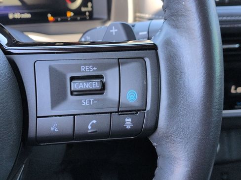 Used 2021 Nissan Rogue Platinum AWD/4WD image 19
