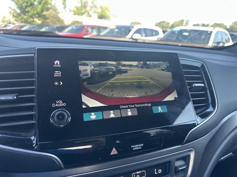 Used 2023 Honda Passport EX-L image 28