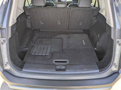 Used 2023 Nissan Rogue SL w/ SL Premium Package AWD/4WD image 32