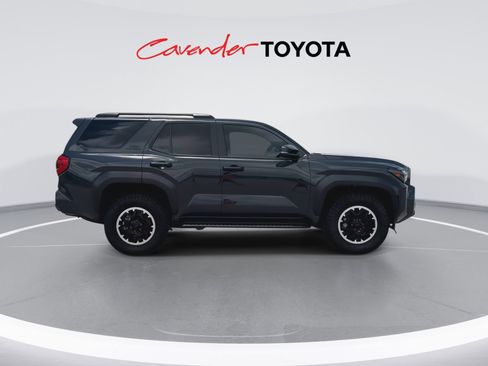 Certified 2025 Toyota 4Runner TRD Off-Road Premium AWD/4WD image 9