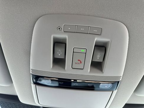 New 2025 Nissan Ariya Platinum AWD/4WD image 23