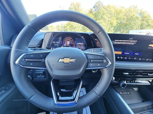 New 2026 Chevrolet Suburban Premier w/ Sun And Tow Package image 15