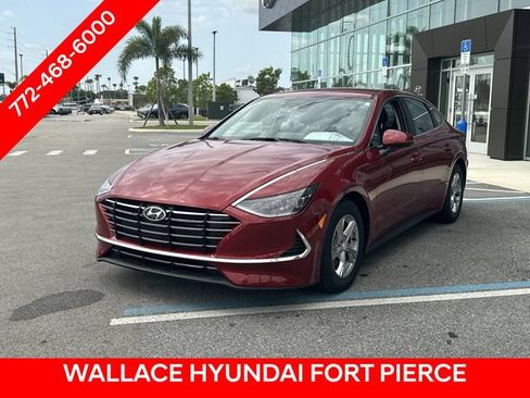 Used 2023 Hyundai Sonata SE FWD image 3