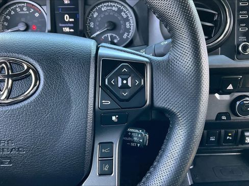 Used 2021 Toyota Tacoma TRD Sport w/ Technology Package image 22