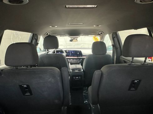 Used 2024 Chevrolet Traverse Z71 AWD/4WD image 25