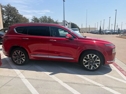 Used 2022 Hyundai Santa Fe Calligraphy FWD image 4