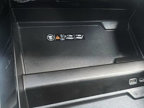 Certified 2025 Chevrolet Tahoe High Country AWD/4WD image 33