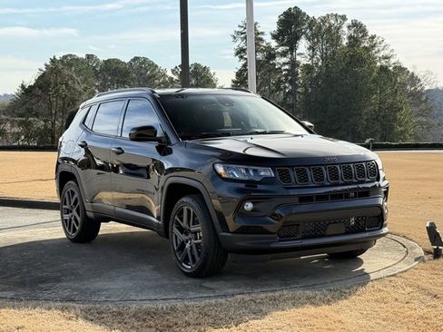 New 2026 Jeep Compass Latitude image 9