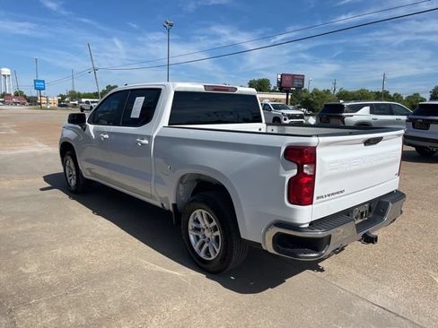 Used 2024 Chevrolet Silverado 1500 LT w/ Z71 Off-Road Package AWD/4WD image 3