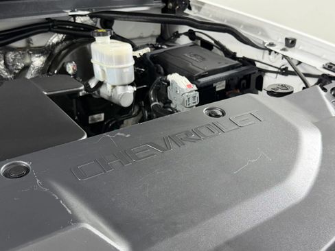 Used 2018 Chevrolet Suburban Premier AWD/4WD image 19