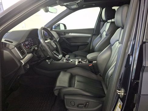 Used 2020 Audi Q5 2.0T Titanium Premium Plus w/ Premium Plus Package image 12