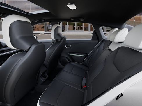 New 2026 Kia K4 GT-Line FWD image 18