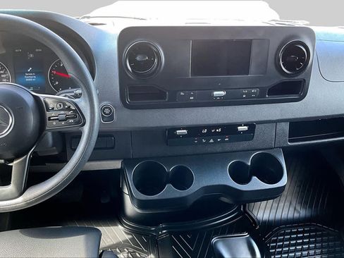 Used 2024 Mercedes-Benz Sprinter 3500 image 6