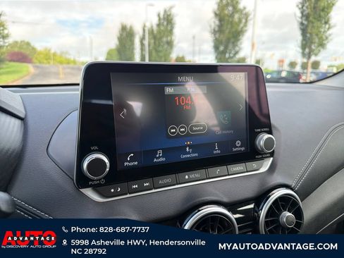 Used 2025 Nissan Sentra SV FWD image 14