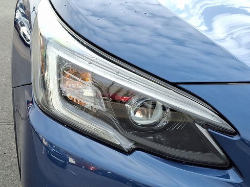 Used 2021 Subaru Outback Premium image 9