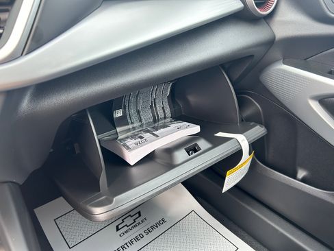 New 2026 Chevrolet Trax RS w/ Driver Confidence Package FWD image 25