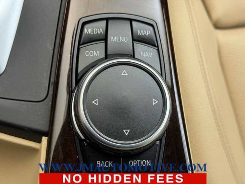 Used 2017 BMW 330i xDrive Sedan image 32