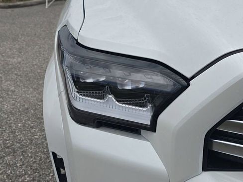 New 2026 Toyota 4Runner Limited AWD/4WD image 10