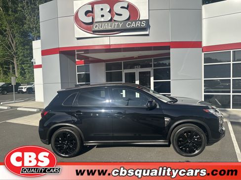 Used 2023 Mitsubishi Outlander Sport ES AWD/4WD image 1