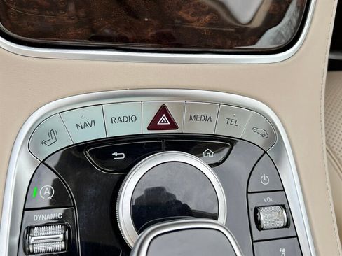 Used 2019 Mercedes-Benz S 560 4MATIC Sedan image 41