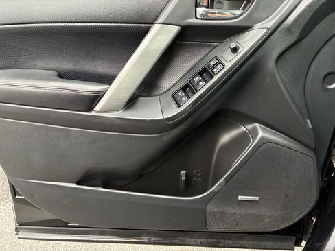 Used 2015 Subaru Forester 2.0XT Touring AWD/4WD image 14
