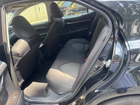 Used 2022 Toyota Camry LE FWD image 14