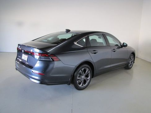 Certified 2023 Honda Accord EX image 25