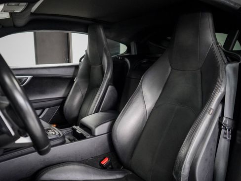 Used 2020 Jaguar F-TYPE Coupe RWD image 19