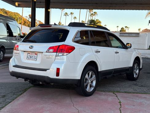 Used 2013 Subaru Outback 3.6R Limited image 9