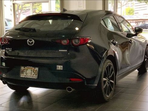 Used 2020 MAZDA MAZDA3 AWD Hatchback w/ Premium Pkg image 6