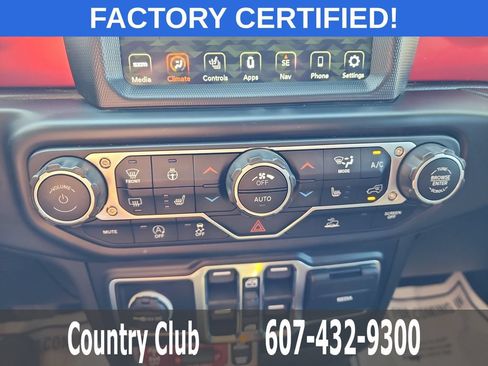 Used 2023 Jeep Gladiator Rubicon w/ LED Lighting Group AWD/4WD image 15