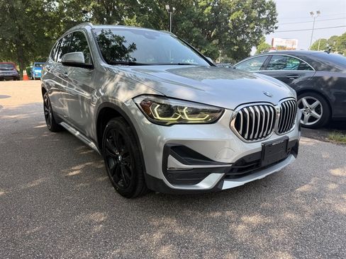 Used 2020 BMW X1 xDrive28i w/ Premium Package AWD/4WD image 3