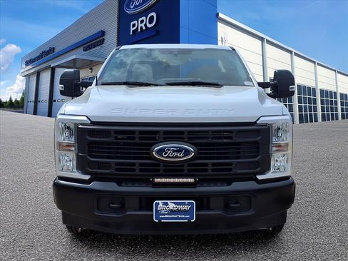 Used 2024 Ford F250 XL image 32