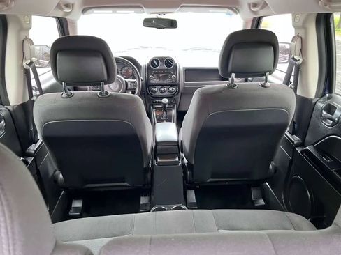 Used 2017 Jeep Patriot Latitude FWD image 23