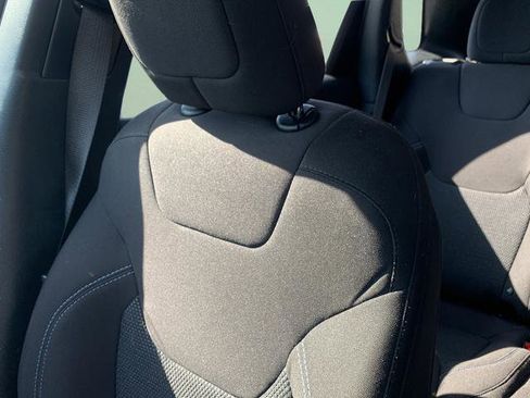 Used 2019 Jeep Cherokee Latitude image 46