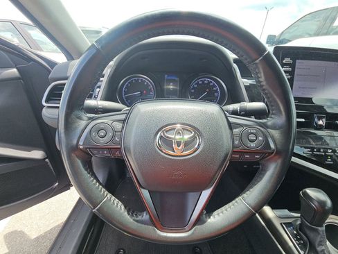 Used 2023 Toyota Camry SE FWD image 13