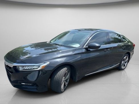 Used 2018 Honda Accord EX image 2