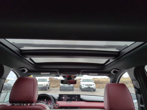 Certified 2025 MAZDA CX-70 Plug-In Hybrid w/ Premium Plus image 18