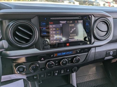 Used 2019 Toyota Tacoma 4x4 Double Cab image 13