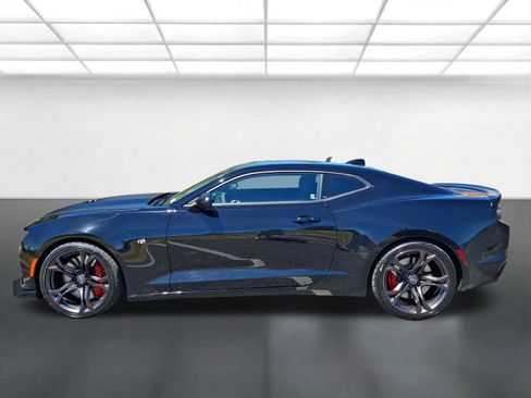 Used 2022 Chevrolet Camaro SS RWD image 6