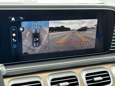 New 2026 Mercedes-Benz GLS 450 4MATIC image 28