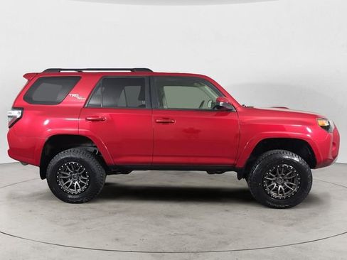 Used 2019 Toyota 4Runner TRD Off-Road AWD/4WD image 6