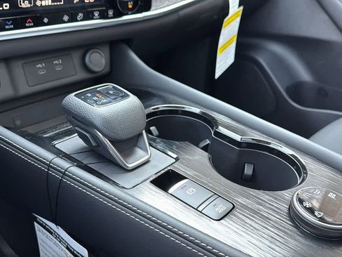 New 2026 Nissan Rogue Platinum w/ Platinum Premium Package image 25