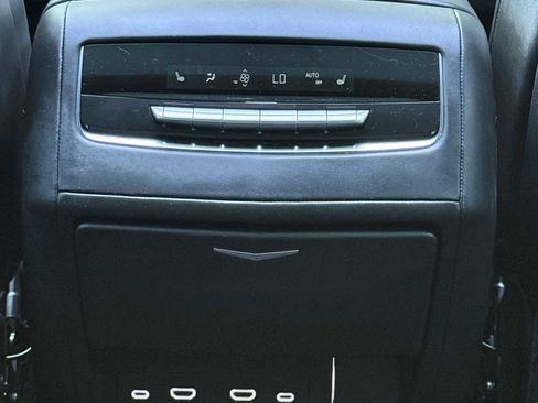 Used 2021 Cadillac Escalade Sport Platinum AWD/4WD image 27